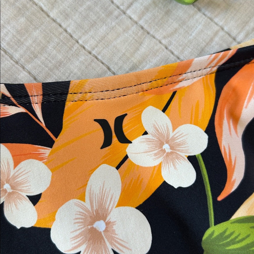 NWT Hurley black tropical floral triangle halter top tie side bikini set Large - Picture 7 of 10